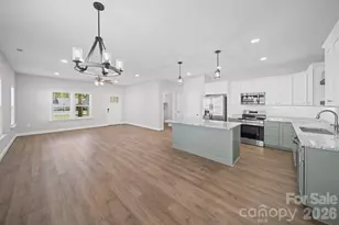 2119 Woodhurst Ln, Albemarle, NC 28001 - Photo 2