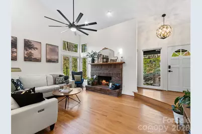 26 Autumn Ridge Lane, Asheville, NC 28803 - Photo 2