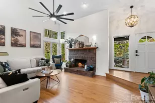 26 Autumn Ridge Ln, Asheville, NC 28803 - Photo 2