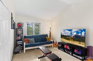 26 Autumn Ridge Ln, Asheville, NC 28803 - Photo 10