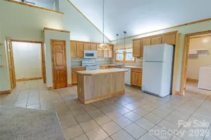106 Cabin Creek Rd, Sylva, NC 28779 - Photo 10