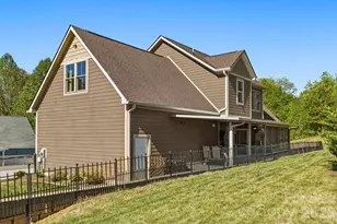 63 Old Spring Dr, Candler, NC 28715 - Photo 10