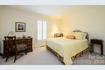 935 19th Avenue NW, Hickory, NC 28601 - Photo 38