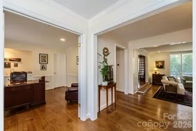 935 19th Avenue NW, Hickory, NC 28601 - Photo 16