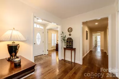 935 19th Avenue NW, Hickory, NC 28601 - Photo 14