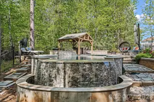 111 Abbeville Ln, Mooresville, NC 28117 - Photo 2