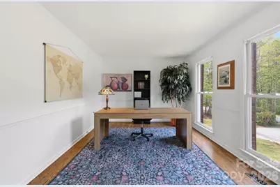 3811 Pinecrest Drive NE, Hickory, NC 28601 - Photo 2