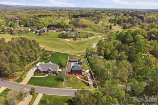 3811 Pinecrest Dr NE, Hickory, NC 28601 - Photo 34