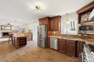 3811 Pinecrest Dr NE, Hickory, NC 28601 - Photo 6