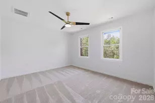 3811 Pinecrest Dr NE, Hickory, NC 28601 - Photo 16