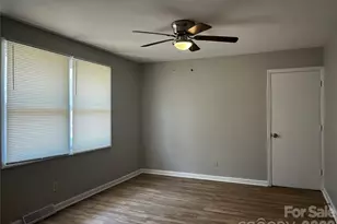 2213 Shamrock Dr, Charlotte, NC 28205 - Photo 2