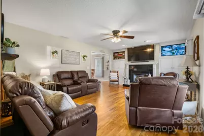 104 Buck Shoals Circle, Hudson, NC 28638 - Photo 8