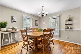 104 Buck Shoals Cir, Hudson, NC 28638 - Photo 10