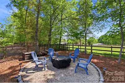 2404 Napa Valley Drive, Waxhaw, NC 28173 - Photo 8