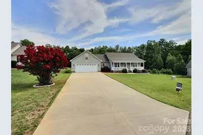 4425 Frank Dellinger Lane #8, Maiden, NC 28650 - Photo 2