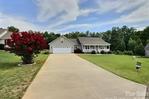 4425 Frank Dellinger Ln, Maiden, NC 28650 - Photo 2