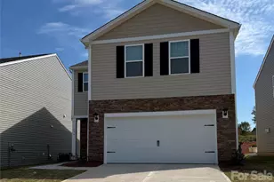 534 13th Ave Dr NE, Hickory, NC 28601 - Photo 2