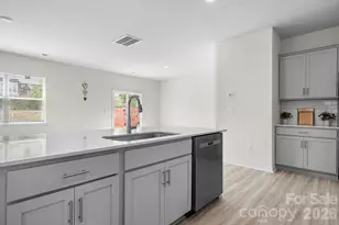 534 13th Ave Dr NE, Hickory, NC 28601 - Photo 12