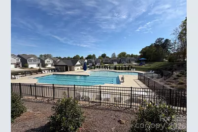 534 13th Avenue Drive NE, Hickory, NC 28601 - Photo 4