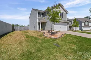 135 Trailwood Ct, Salisbury, NC 28146 - Photo 2