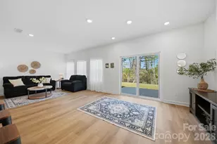 2076 Sunflower Cir, Newton, NC 28658 - Photo 6