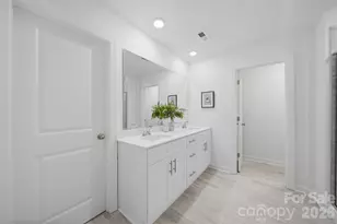 2076 Sunflower Cir, Newton, NC 28658 - Photo 24