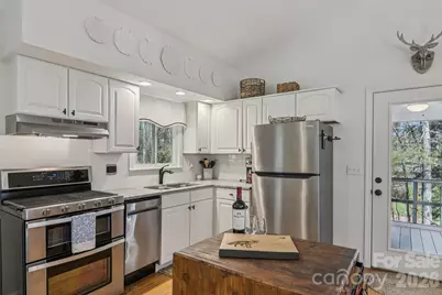 926 Camp Creek Road, Saluda, NC 28773 - Photo 8