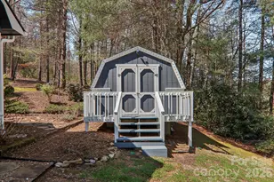 926 Camp Creek Rd, Saluda, NC 28773 - Photo 16