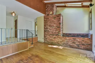 1 Hillcrest Ln, Black Mountain, NC 28711 - Photo 8