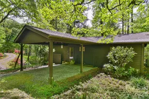 1 Hillcrest Ln, Black Mountain, NC 28711 - Photo 2
