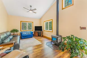 446 Amanda Dr, Mars Hill, NC 28754 - Photo 18