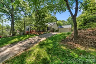 8633 Ducksbill Dr, Charlotte, NC 28277 - Photo 2