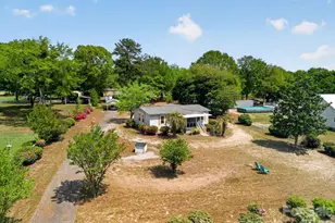 1724 Camp Shelor Dr, Manning, SC 29102 - Photo 2