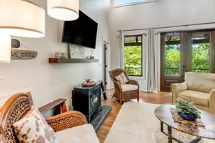 90 Summit St, Waynesville, NC 28786 - Photo 14