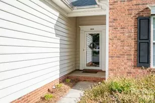 1614 Iverness Ct, Gastonia, NC 28056 - Photo 4