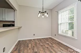 3206 Selwyn Farms Ln, Charlotte, NC 28209 - Photo 10