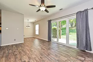 3206 Selwyn Farms Ln, Charlotte, NC 28209 - Photo 1