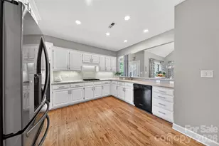 3336 Colvard Park Way, Charlotte, NC 28269 - Photo 10