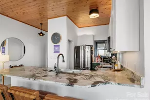 30 Club Villa Ct, Burnsville, NC 28714 - Photo 10