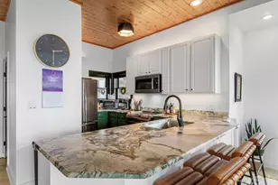 30 Club Villa Ct, Burnsville, NC 28714 - Photo 8
