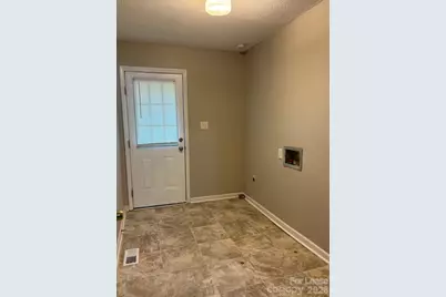 3633 Driftwood Drive, Charlotte, NC 28205 - Photo 12