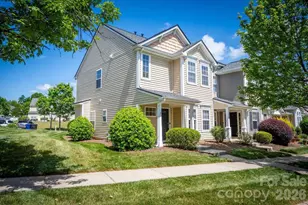 10622 Trolley Run Dr, Cornelius, NC 28031 - Photo 2