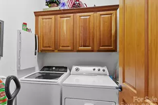 101 Spring Rock Rd, Burnsville, NC 28714 - Photo 16