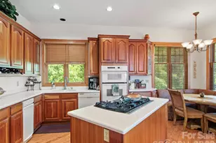 101 Spring Rock Rd, Burnsville, NC 28714 - Photo 14