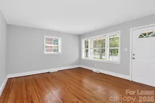 2309 Lanier Ave, Charlotte, NC 28205 - Photo 2