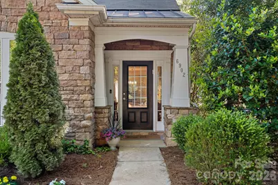 6902 Saranac Lane, Matthews, NC 28105 - Photo 2