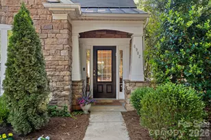 6902 Saranac Ln, Matthews, NC 28105 - Photo 2