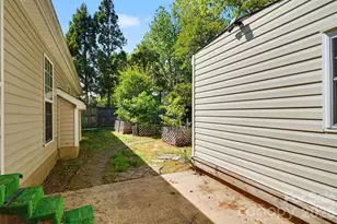 3806 Crimson Wing Dr, Indian Trail, NC 28079 - Photo 14