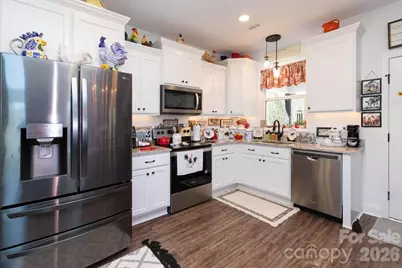 153 Fairlane Loop, Whittier, NC 28789 - Photo 4