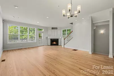 841 W 4th Street, Charlotte, NC 28202 - Photo 2